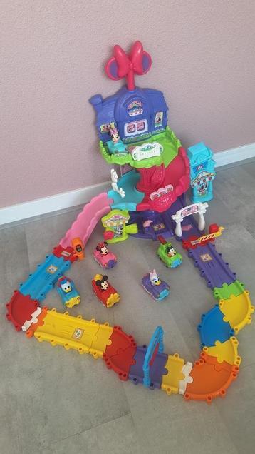 Vtech toet toet Minnie's winkelparadijs incl 5 extra auto's beschikbaar voor biedingen
