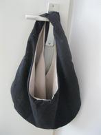 1 zelfgemaakte zwarte tas 30X55 cm., Sieraden, Tassen en Uiterlijk, Tassen | Damestassen, Ophalen of Verzenden, Nieuw, Zwart, Handtas