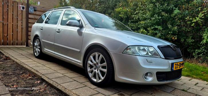 Skoda Octavia vrs! Motor geen compressie!!, Auto's, Skoda, Particulier, Octavia, ABS, Airbags, Airconditioning, Alarm, Android Auto
