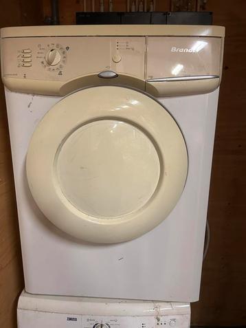 Gratis droger voor onderdelen beschikbaar voor biedingen