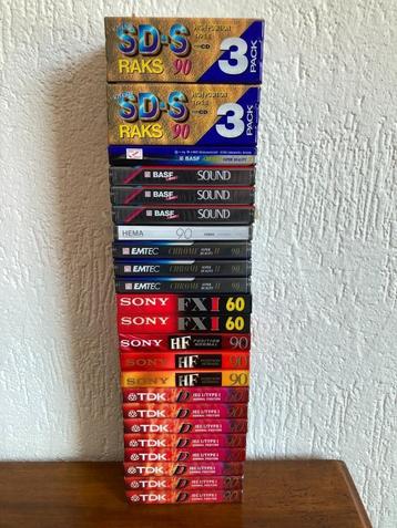 27 nieuwe onbespeelde cassettebandjes in cellofaan verpakt beschikbaar voor biedingen