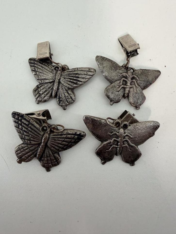 Set metalen tafelkleedverzwaarders – vlinders (4 stuks), Huis en Inrichting, Tafelkleden, Gebruikt, Rechthoek, Binnen, Ophalen of Verzenden