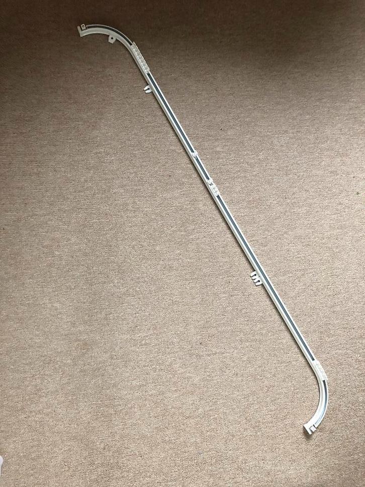 Gebogen gordijnrails 119 cm., Huis en Inrichting, Stoffering | Gordijnen en Lamellen, Gebruikt, 100 tot 150 cm, 100 tot 150 cm