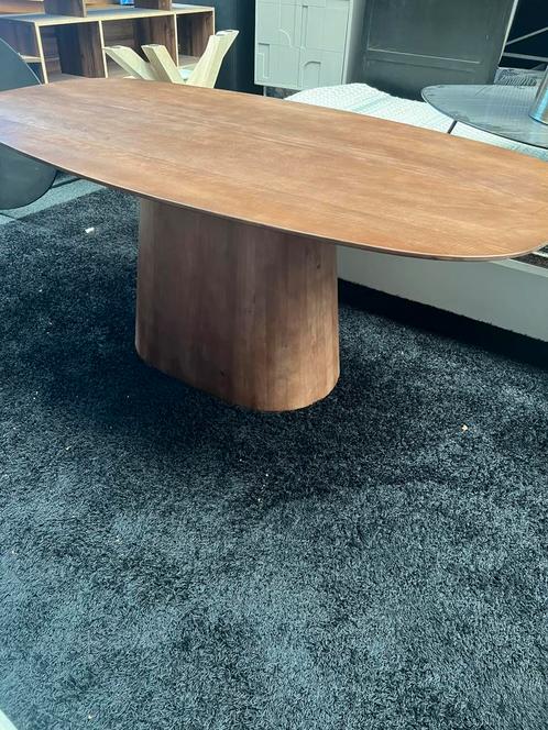 Eettafel deensovaal massief bruin mangohout – 180x100x77 cm, Huis en Inrichting, Tafels | Eettafels, Zo goed als nieuw, 50 tot 100 cm