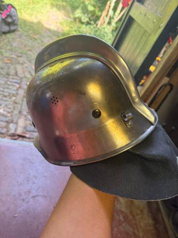 Antieke Metalen Helm - Brandweer/Militair Vermoeden (oud mod beschikbaar voor biedingen