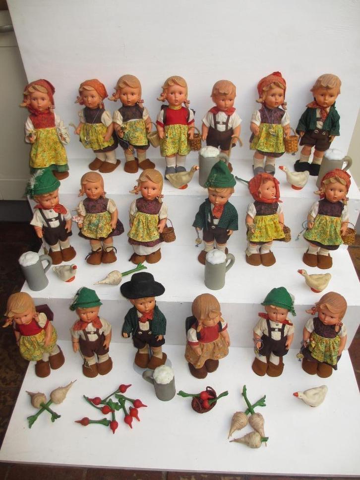 Mooie Verzameling vinyl M.J Goebel hummel poppen 29cm hoog, Verzamelen, Poppen, Zo goed als nieuw, Pop, Ophalen of Verzenden