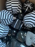 Ikea 2000 zwart witte kerstballen set, Diversen, Kerst, Ophalen of Verzenden, Zo goed als nieuw