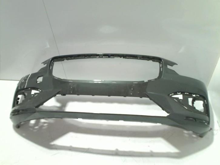BUMPER VOOR Volvo V60 II (ZW) (01-2018/-) (31690589), Auto-onderdelen, Carrosserie en Plaatwerk, Bumper, Volvo, Voor, Gebruikt