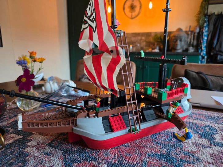 Lego 7075 Piratenschip !, Kinderen en Baby's, Speelgoed | Duplo en Lego, Zo goed als nieuw, Lego, Complete set, Ophalen of Verzenden