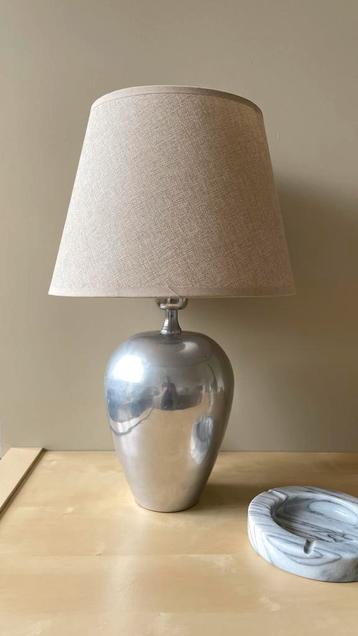 Vintage • Metal Tafellamp beschikbaar voor biedingen