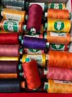Naaigaren klosjes 62 stuks, Hobby en Vrije tijd, Naaien en Fournituren, Ophalen of Verzenden, Nieuw, Garen of Naald(en)