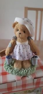 Cherished Teddies "Leah" jaarstuk 2003, nr CT009., Verzamelen, Beren en Cherished Teddies, Ophalen of Verzenden, Zo goed als nieuw