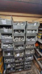 Partij steigerbuis koppelingen,  zie foto 2 voor overzicht, Ophalen of Verzenden, Zo goed als nieuw