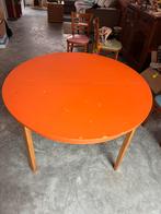 Uitschuifbare IKEA Eettafel (diameter 117 cm, tot 210 cm)., Huis en Inrichting, Tafels | Eettafels, Ophalen, Gebruikt, 100 tot 150 cm