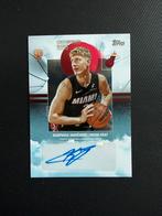 2025-26 Topps Kasparas Jakucionis RookieCard Miami Heat, Verzamelen, Sportartikelen en Voetbal, Ophalen of Verzenden, Zo goed als nieuw