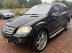 Mercedes-Benz M-Klasse 5.0 Ml500 4MATIC AUT 2005 Zwart, Auto's, Automaat, 8 cilinders, Zwart, Origineel Nederlands