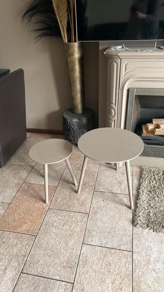 Ronde bijzettafels beige/taupe, Huis en Inrichting, Tafels | Bijzettafels, Zo goed als nieuw, Rond, 45 tot 60 cm, Minder dan 55 cm