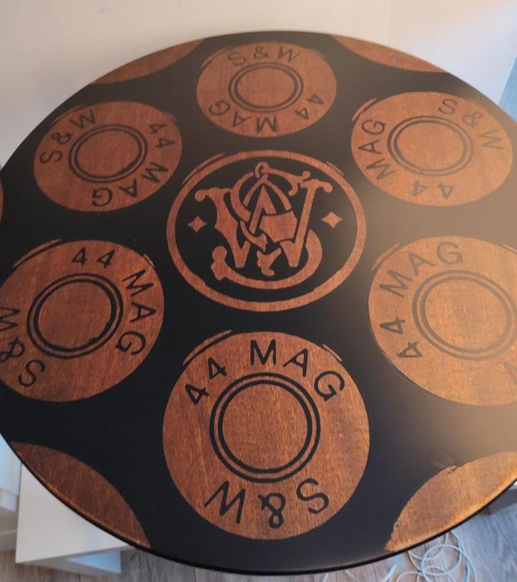 Smith & Wesson bijzettafel 60 diameter x 46 h, Huis en Inrichting, Tafels | Salontafels, Minder dan 50 cm, 50 tot 100 cm, 50 tot 100 cm