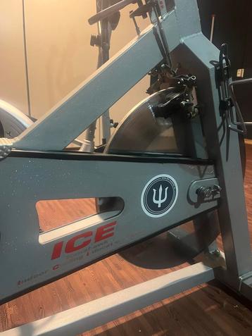 Spinningfiets ICE Tomahawk Team beschikbaar voor biedingen