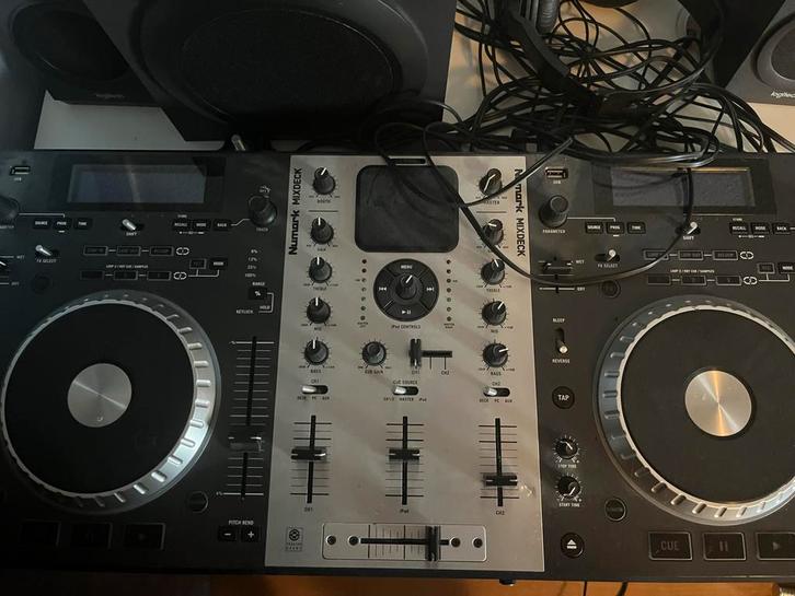 Numark DJ Set draaitafel, mixer & boxen, Muziek en Instrumenten, Dj-sets en Draaitafels, Gebruikt, Dj-set, Numark, Ophalen of Verzenden