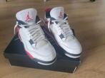 Officiële Nike Jordan 4 te koop red cement maat 45.5., Ophalen of Verzenden, Zo goed als nieuw, Schoenen