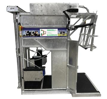 Pootbekapbox 1/2 hydraulische klauwverzorgingsbox bekapbox beschikbaar voor biedingen