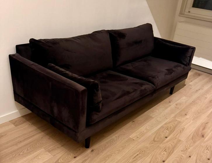 Twee-ënhalve zitsbank van zacht fluweel, Huis en Inrichting, Banken | Sofa's en Chaises Longues, Zo goed als nieuw, Driepersoons