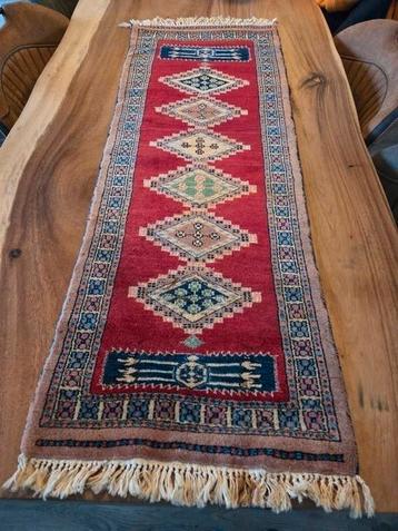 Perzisch tafelkleed  loper  tapijt beschikbaar voor biedingen