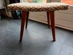 Vintage voetenbankje, Minder dan 50 cm, Gebruikt, Ophalen of Verzenden, Stof