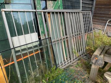 Hondenkennel hekwerk gegalvaniseerd beschikbaar voor biedingen