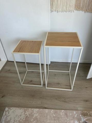 Set 2 bijzettafels 