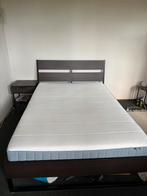 140x200 bed incl matras en lattenbodem, Ophalen, Gebruikt, Bruin, Tweepersoons