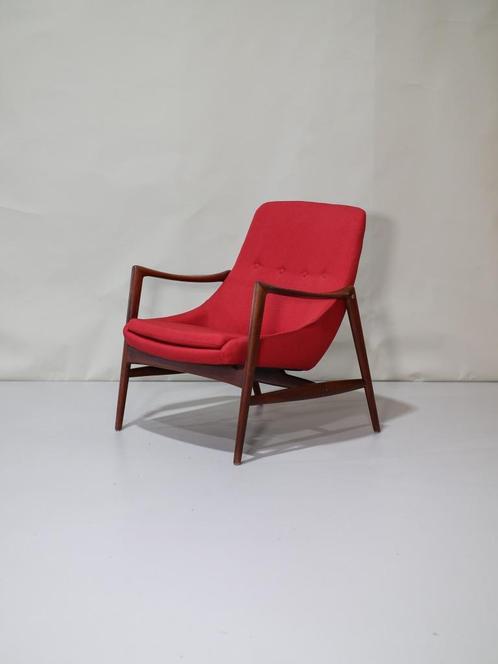 Rastad & Relling fauteuils Noors rood vintage 1950s, Huis en Inrichting, Fauteuils, Zo goed als nieuw, Hout, Stof, 75 tot 100 cm
