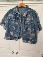 Ibiza bohemian spijkerjasje met korte mouw met bloemen print, Kleding | Dames, Jassen | Zomer, Blauw, Maat 42/44 (L), Ophalen of Verzenden