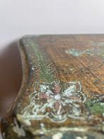 Vintage Ventiaans houten bijzettafetje goud, Ophalen, Minder dan 55 cm, Gebruikt, Vintage
