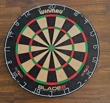 Winmau Blade 6 Dartbord, Sport en Fitness, Darts, Zo goed als nieuw, Dartbord, Ophalen of Verzenden