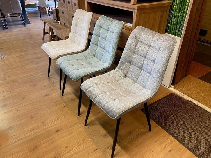 Stoel in Pastel Stof, bij afname van 4 stuks = per stuk € 89, Huis en Inrichting, Stoelen, Nieuw, Metaal, Stof, Ophalen