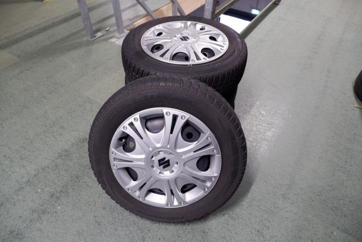 Winterbanden op velg voor Suzuki Swift vanaf 2017 met TPMS, Auto-onderdelen, Banden en Velgen, Banden en Velgen, Winterbanden