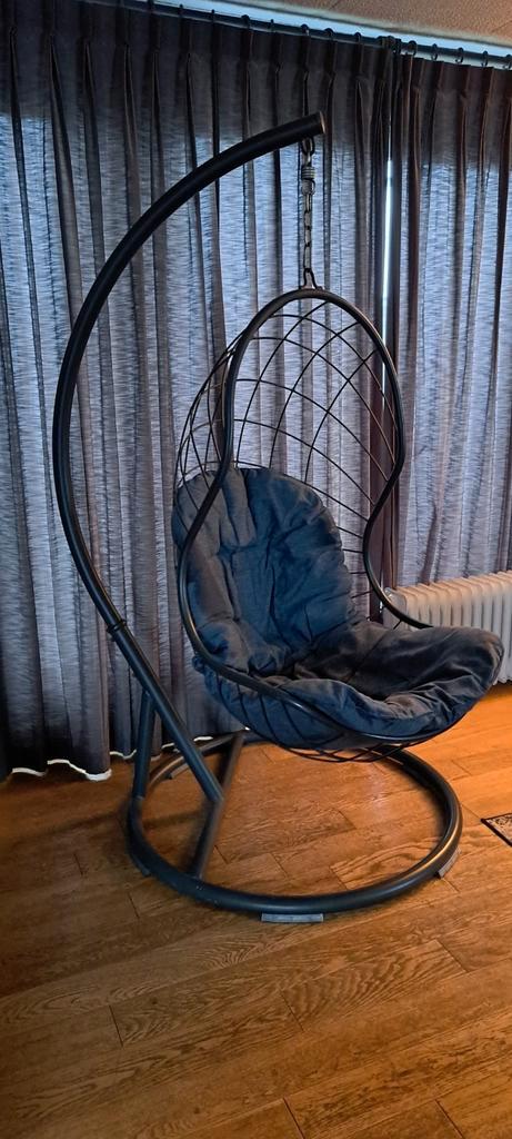 Robuuste schommelstoel egg chair/ei, Huis en Inrichting, Stoelen, Zo goed als nieuw, Ophalen of Verzenden