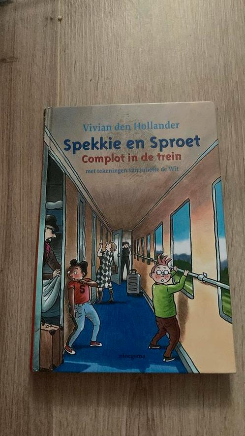 Vivian den Hollander - Complot in de trein, Boeken, Kinderboeken | Jeugd | onder 10 jaar, Zo goed als nieuw, Ophalen of Verzenden