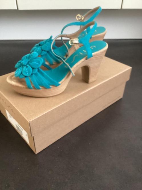 Turquoise sleehakken Unisa maat 36, Kleding | Dames, Schoenen, Zo goed als nieuw, Sandalen of Muiltjes, Overige kleuren, Ophalen