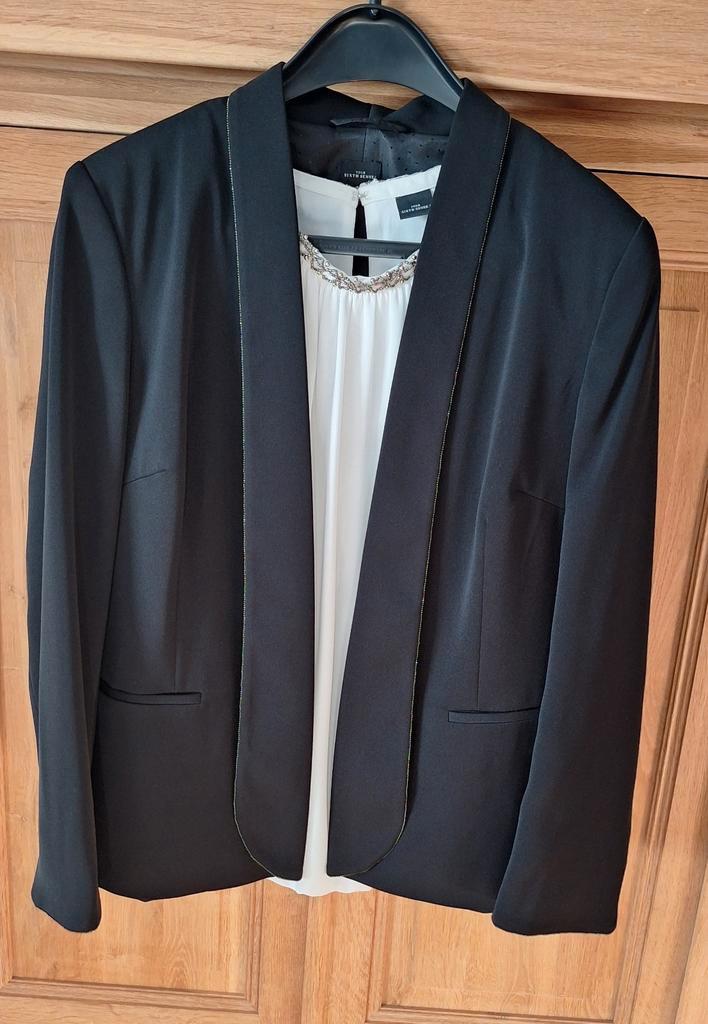 Zwarte Sixth Sense Blazer Maat 44, Kleding | Dames, Jasjes, Kostuums en Pakken, Zo goed als nieuw, Jasje, Maat 42/44 (L), Zwart