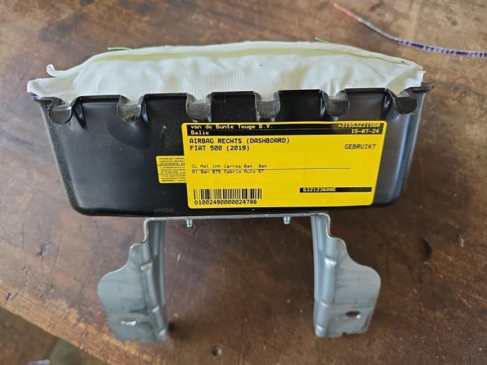 Airbag rechts (Dashboard) van een Fiat 500, Auto-onderdelen, Overige Auto-onderdelen, Fiat, Gebruikt, 3 maanden garantie