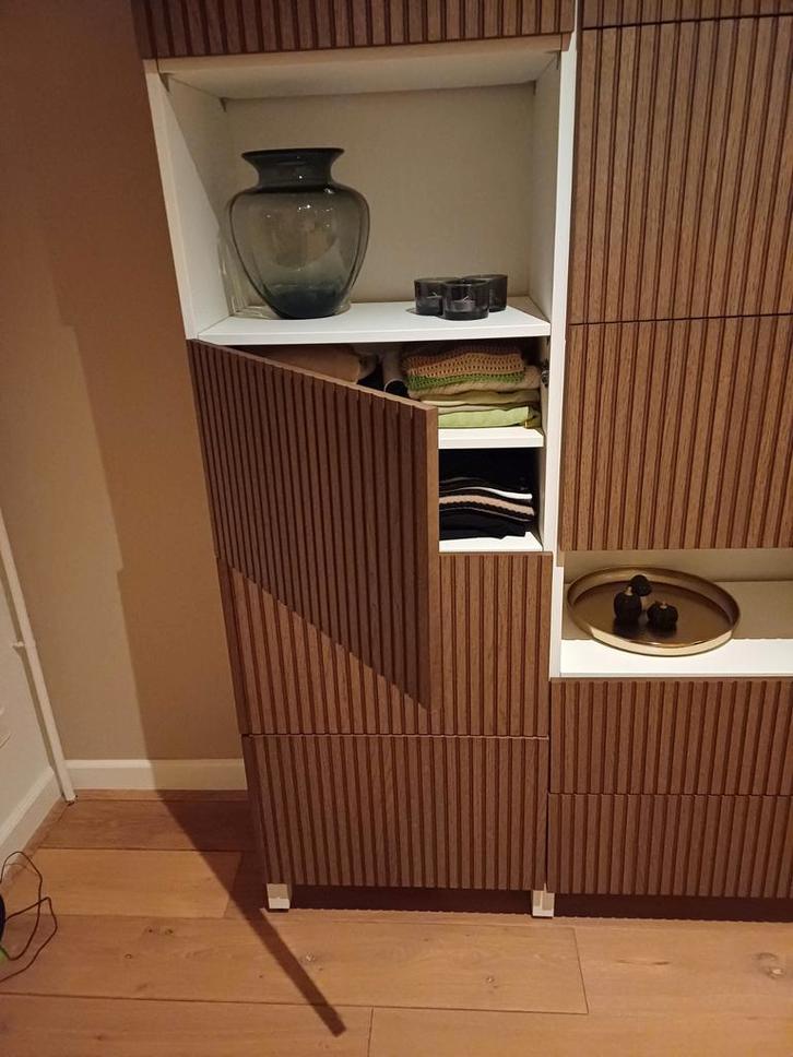 Ikea Besta Kast wit met bruine panelen- Nieuwstaat!, Huis en Inrichting, Kasten | Kledingkasten, Zo goed als nieuw, Minder dan 100 cm