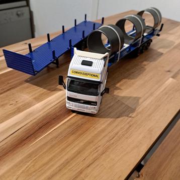 VOLVO STUURBAAR + SP + 2 TRAILERS 1 MET LADING .N.ST. JOAL. beschikbaar voor biedingen