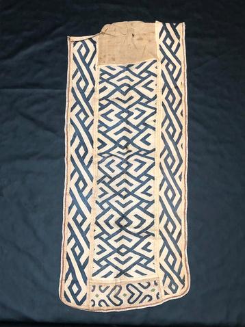 Kuba Shoowa Skirt beschikbaar voor biedingen