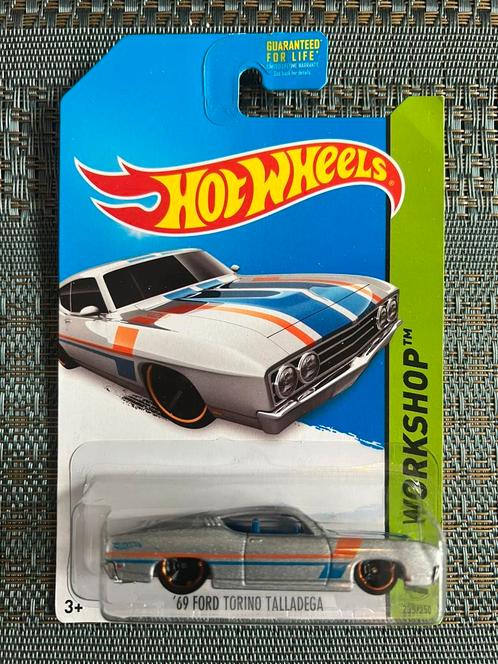Hotwheels 1969 Ford Torino Talladega, Hobby en Vrije tijd, Modelauto's | Overige schalen, Zo goed als nieuw, Auto, Ophalen of Verzenden