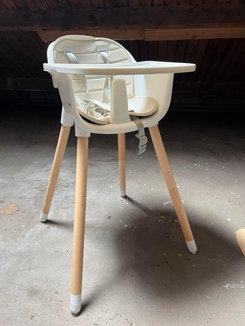 2 (dezelfde) kinderstoelen beschikbaar voor biedingen