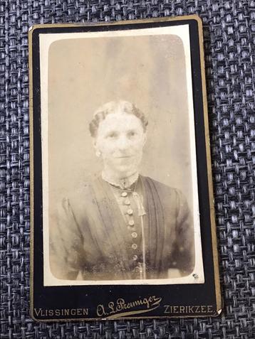 CDV, Vrouw, A.L. Preuniger, Zierikzee, Carte de Visite 6 beschikbaar voor biedingen
