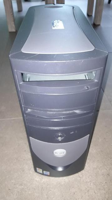 Oude (DELL) computer onderdelen, CD speler, diskette speler beschikbaar voor biedingen